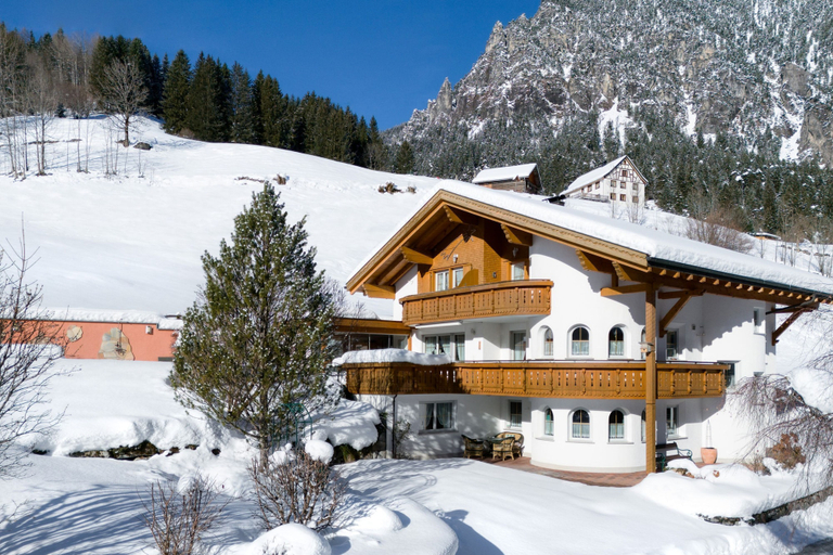 Room 4, Haus Alvier - 2-zimmer Fewo Zimba mit Balkon, Bludenz