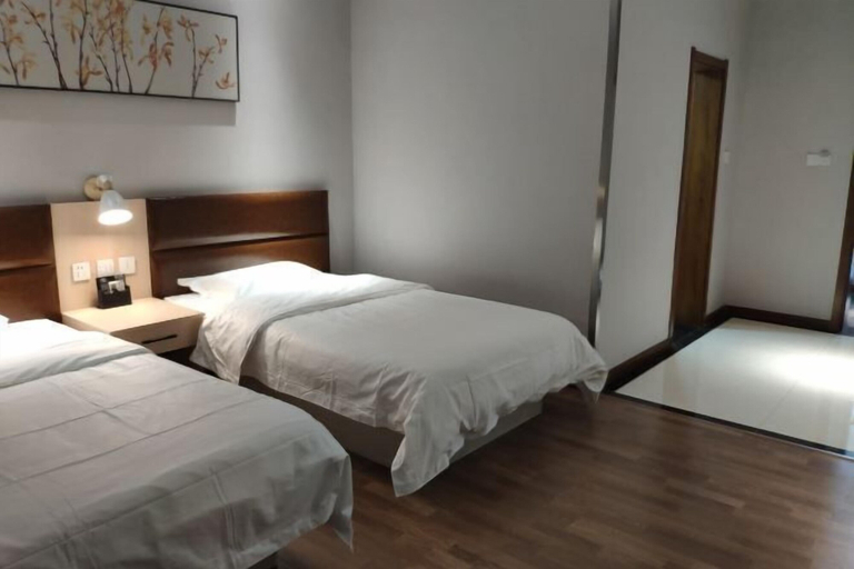 Bedroom 3, Chenguang Hotel, Shijiazhuang
