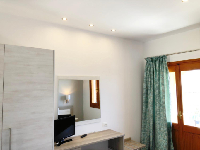 Bedroom 4, Votsalakia Hotel, North Aegean