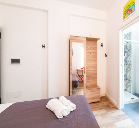 Bedroom 4, Tarantella By DomusExtra, Napoli