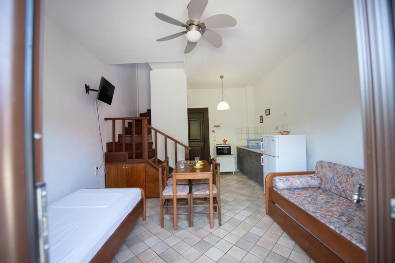 Bedroom 2, Raptis Aparthotel Sivota, Epirus