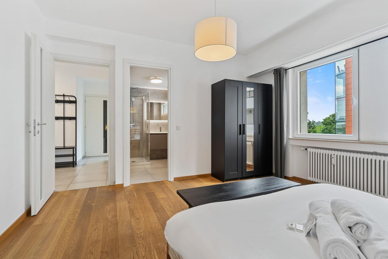 Central Lux 2BR Apt with City Views & Balcony, Luxembourg