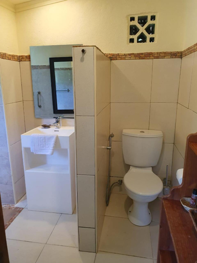 Bathroom 4, Maison Soleil