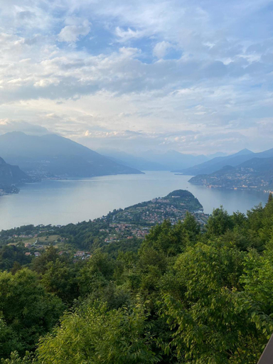 Food & Drinks, The Iconic Lodge, Como