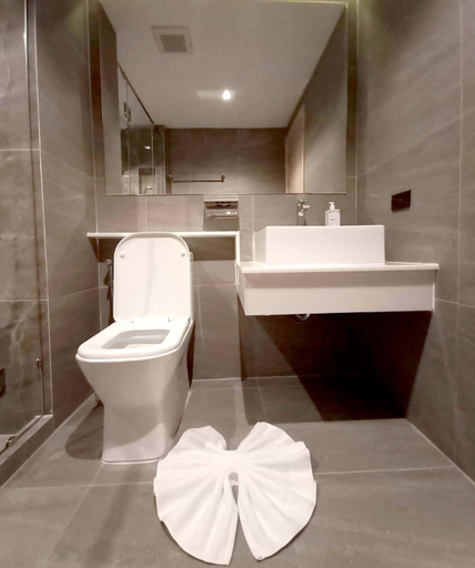 Bathroom 9