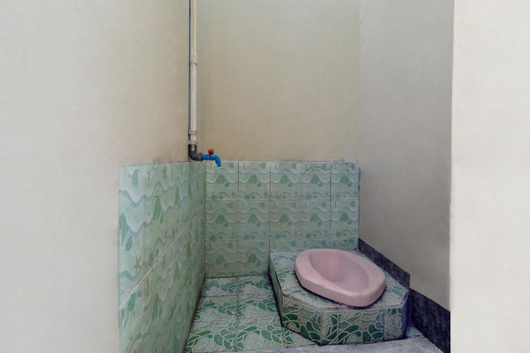 Bathroom 4, Hotel O Al Mahira Syariah, Majalengka