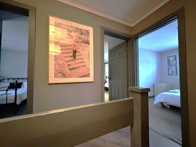 Room 5, Leamington Spa-3 Bed-garden-pets-free Parking, Warwickshire
