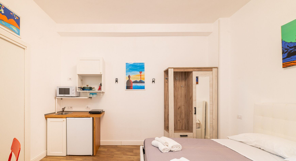 Bedroom 2, Tarantella By DomusExtra, Napoli
