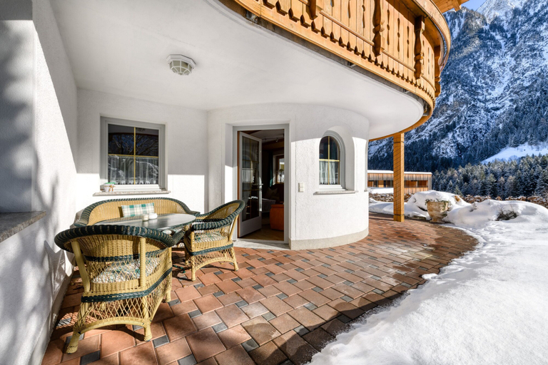 Room 2, Haus Alvier - 3-zimmer Fewo Rothorn mit Terrasse, Bludenz
