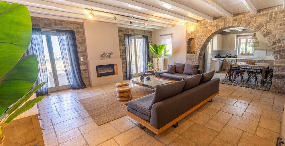 Room 3, Luxury Villa Delphinus - Allparos Villas, South Aegean