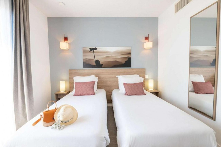 Bedroom 3, Comfort Aparthotel Cannes Mandelieu, Alpes-Maritimes