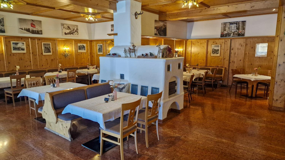 Food & Drinks 3, Das Alpin - Hotel Garni/Guesthouse, Kufstein