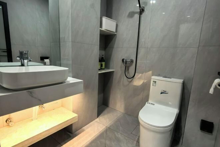 Bathroom 5, Sunshine Hostel, Nanping