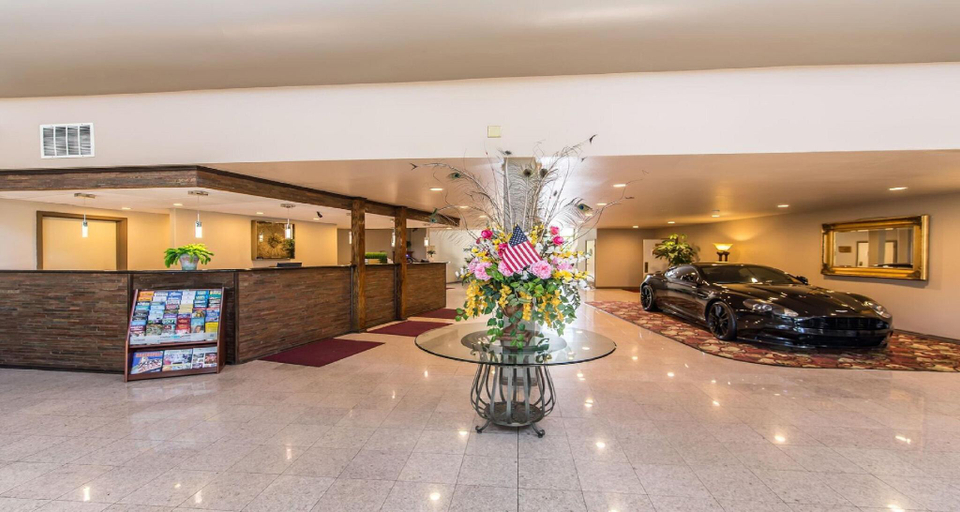 Public Area, Clarion Hotel Bakersfield North, Kern