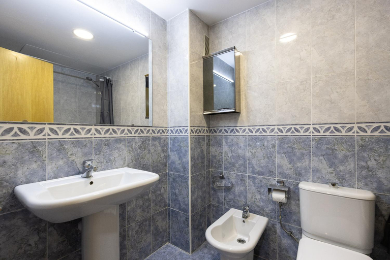 Bathroom 4, Rentalmar Larimar, Tarragona
