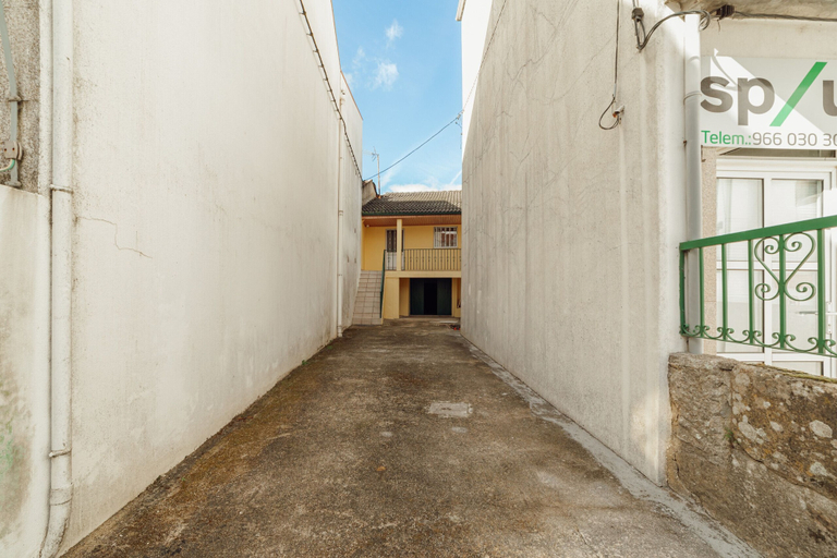 Room 2, Casa DO Malhadinhas by Vacationy, Vila Nova de Paiva