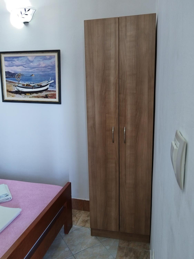 Others 2, Apartmanes Volaric M