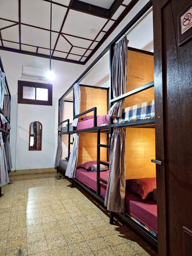 Bedroom 9