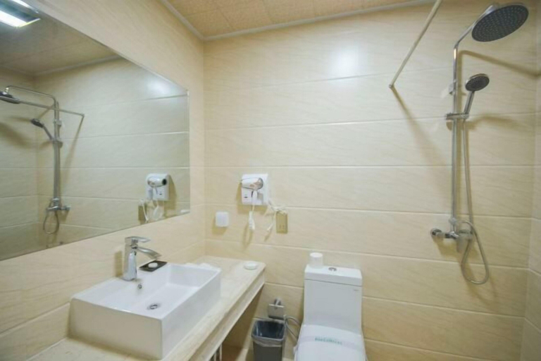 Bathroom 3, Haolong Hotel, Xining