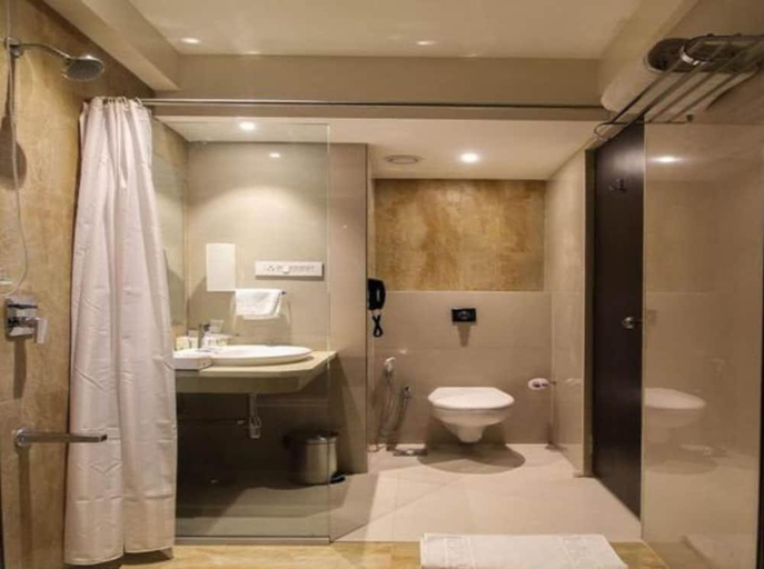 Bathroom, KRC Annexe - A Boutique Hotel, Sonitpur