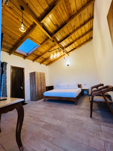 Bedroom 3, Frozen Valley, Nainital