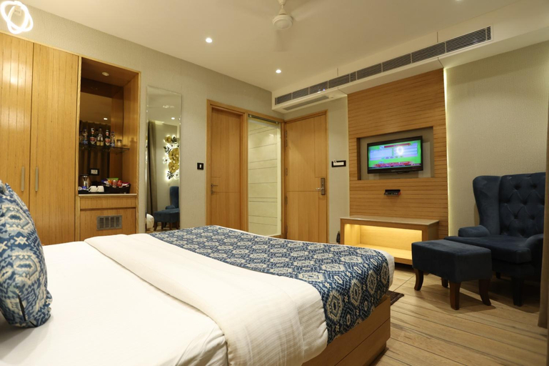 Bedroom 13