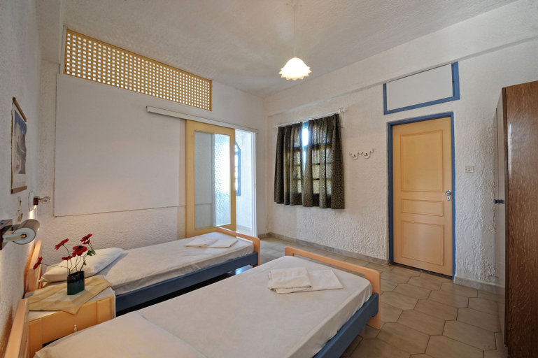 Bedroom 3, Sirena Apartments, Crete