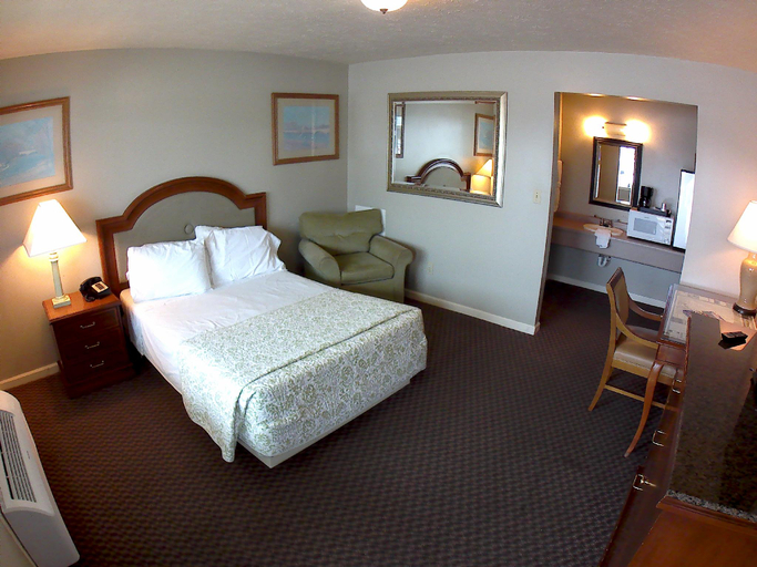 Bedroom 4, Springs Motel, Russell