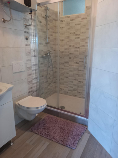 Bathroom 2, Apartman Mimi, Makarska