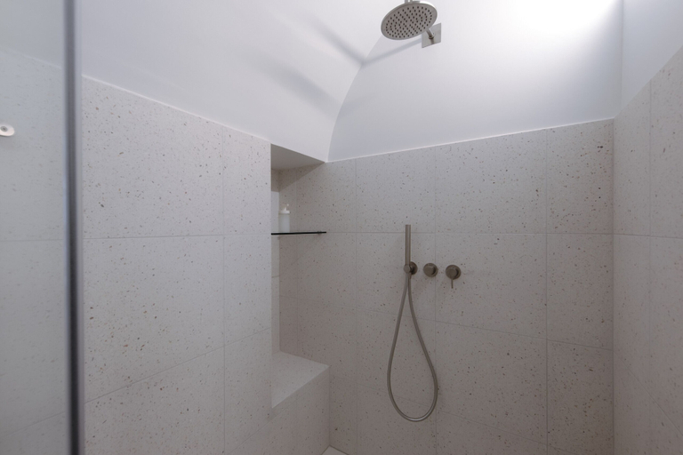 Bathroom 3, Alameda Terrace BY Homing, Lisbon
