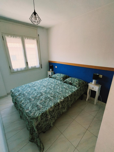 Bedroom, Granier PRECIOSO APARTAMENTO 5 MINUTOS PLAYA, Girona