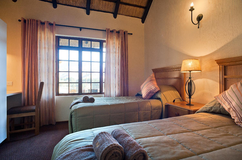 Bedroom 3, Fairways Drakensberg Resort, Sisonke
