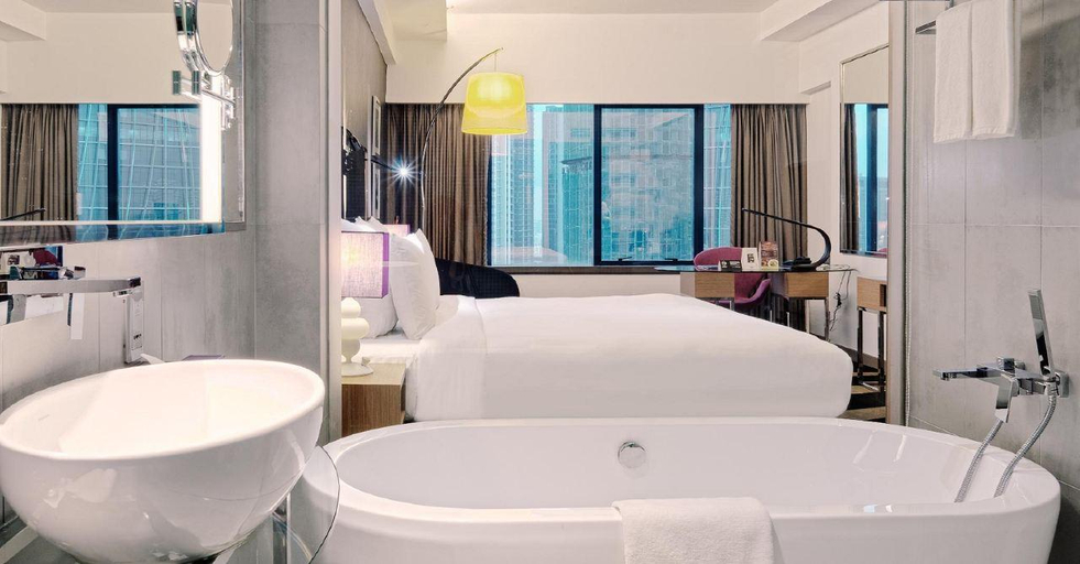 Bathroom 10