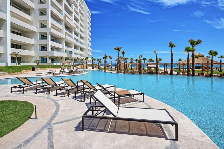Room 2, LUXURY NEW OCEANFRONT CONDO 5BR Sleeps 12, Puerto Peñasco