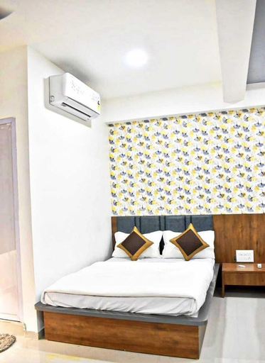 Others 5, Hotel White House, Ahmadabad