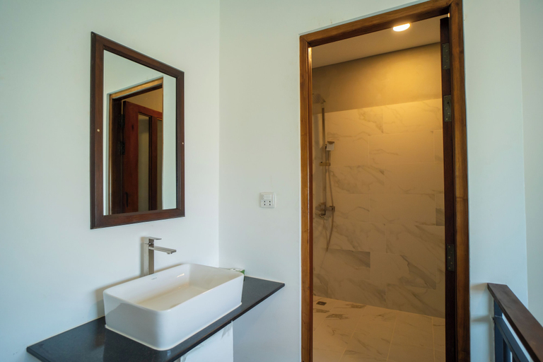 Bathroom 4, Green Amazon Hotel, Siem Reap