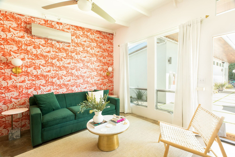 Others 4, 5 Private Rooms Sleeps 14 Wesley Studio Buyout, Riverside