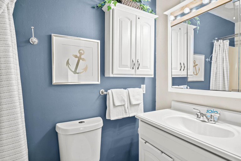 Bathroom 3, Sea Breeze Escape, Nueces
