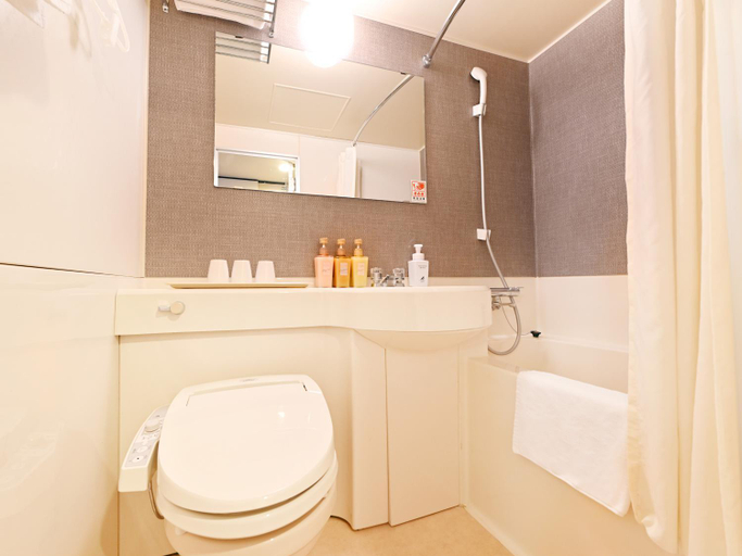 Bathroom 29