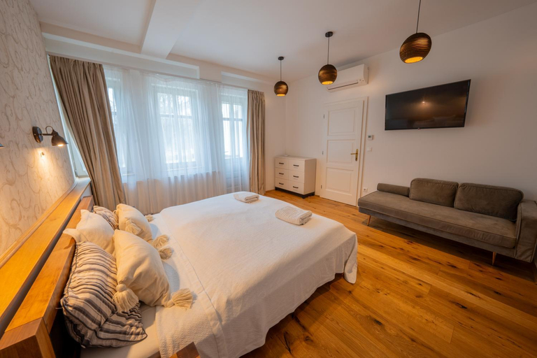 Others 5, Volgy Villa, Szob