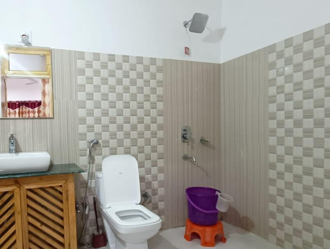 Bathroom 4, Hotel Ldumra Oasis, Leh