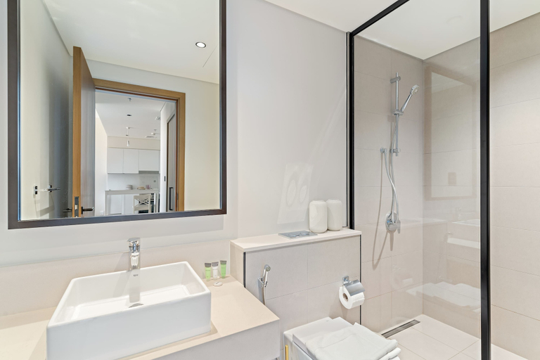 Room 4, Elegant One-bedroom in Dubai Hills for 4 Persons, Dubai