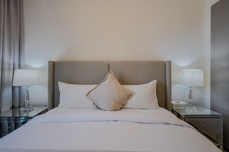 Room 5, Sobha Waves 1405 in Dubai, Dubai