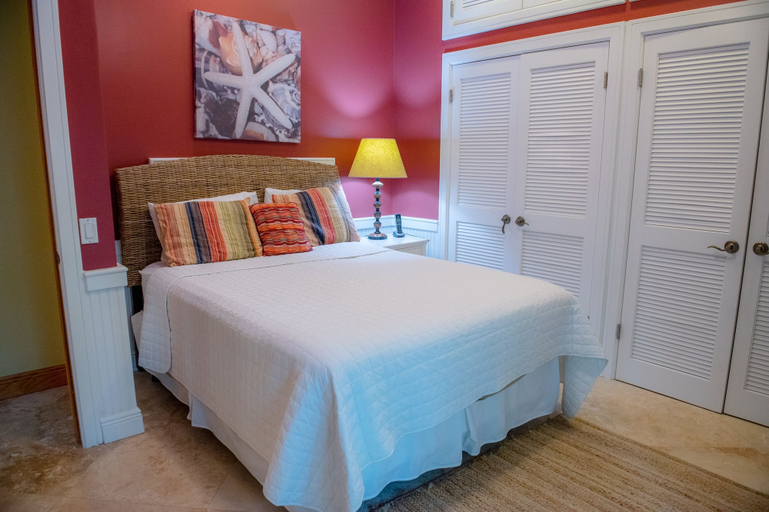 Room 4, Island Palm Estate in Islamorada, Monroe
