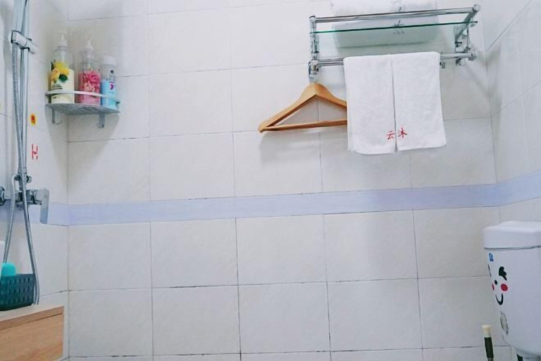 Bathroom 3, Dali Yunmu Inn, Dali Bai