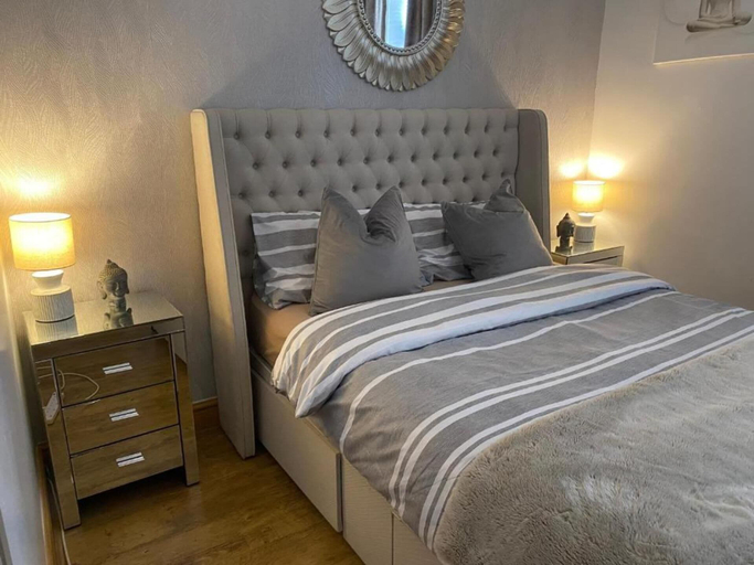 Room 3, Welsh Retreat With Stunning Views, Sleeps Upto 4, Merthyr Tydfil