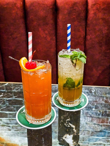 Food & Drinks 17