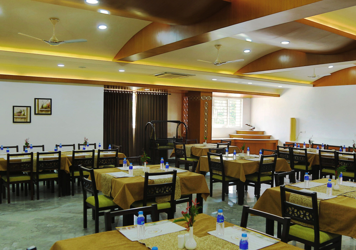 Food & Drinks 5, Kgees- HillTown Hotel, Idukki