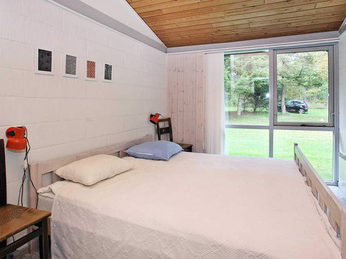 Bedroom 2, 6 Person Holiday Home in Saltum, Jammerbugt