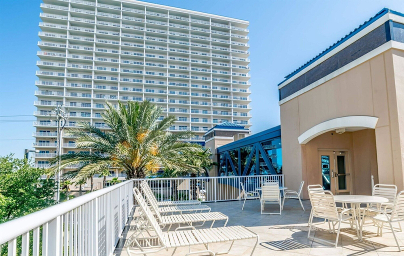 Exterior & Views 2, Crystal Tower 1501, Baldwin